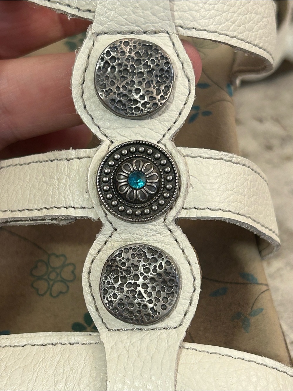 Taos Prize White Leather Triple-Strap Sandals with Decorative Medallions - Picture 9 of 9